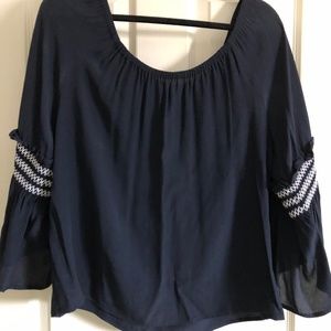 Ann Taylor navy top with flowy 3/4 sleeve